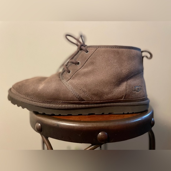 Men's UGG Neumel Classic Fur Lined Suede Lace-Up Chukka Boots. Charcoal - Picture 6 of 8